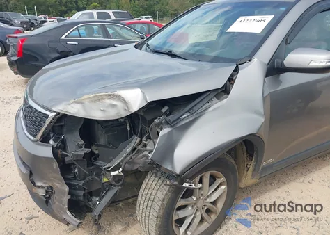 2015 Kia Sorento Lx V6 z USA, uszkodzony, nr VIN 5XYKTDA71FG608017